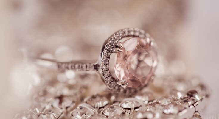 Bijuterii cu diamante 7 motive să le iubești